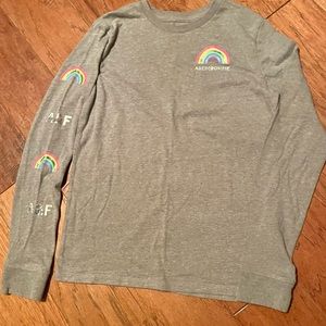 Abercrombie kids long sleeve tee size 11/12